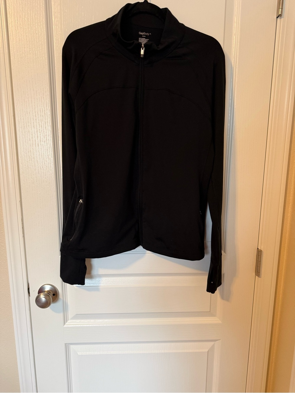 GapFit Women's Black Full-Zip Bomber Jacket